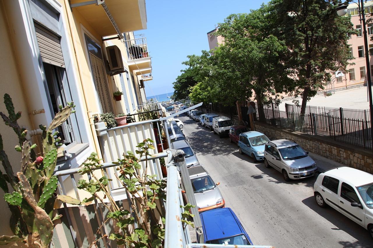 Family House - By Vacation Service Cefalu Bagian luar foto